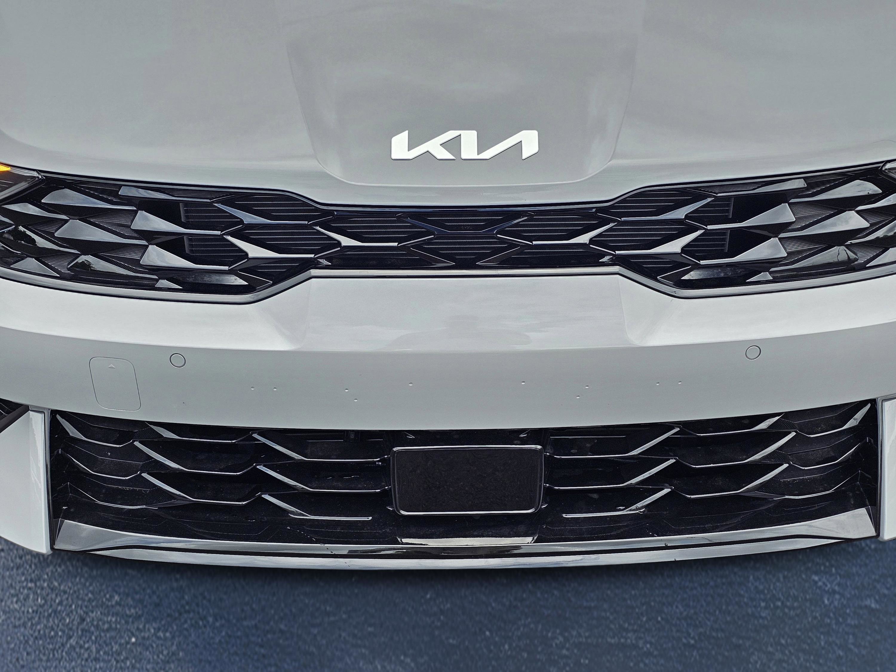 New 2026 Wolf Gray Kia GT-Line image 3