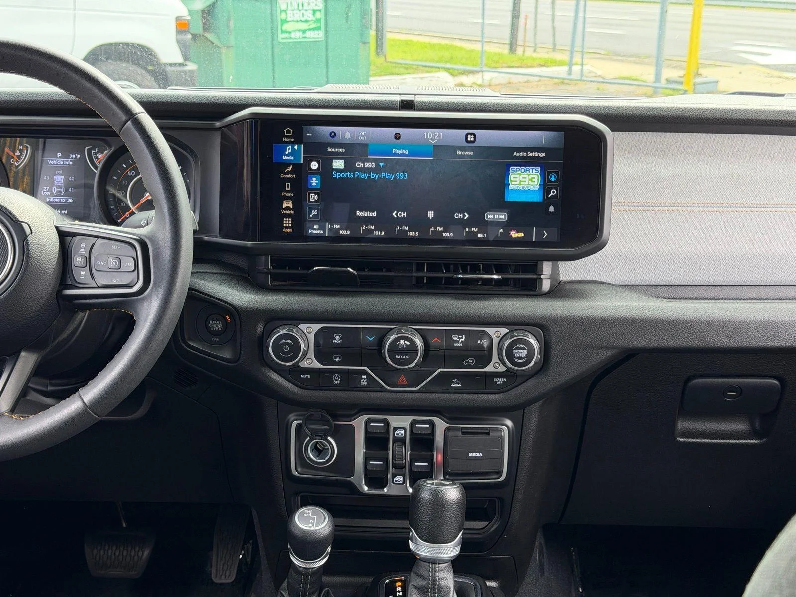 Used 2024 Red Jeep Sport S image 18