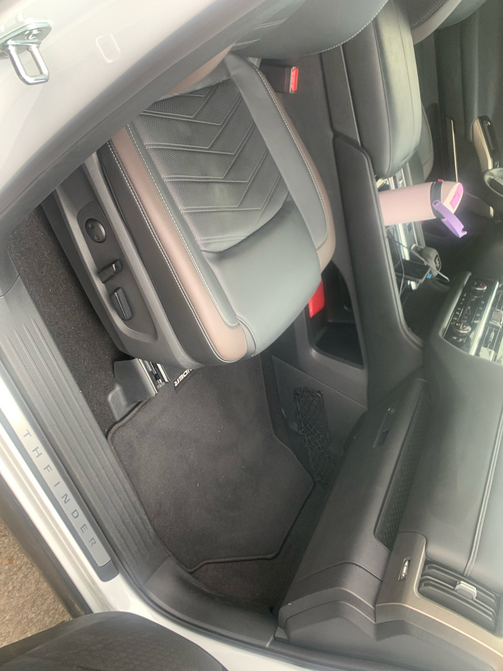 2025 Nissan Pathfinder Platinum White at Robbins Nissan
