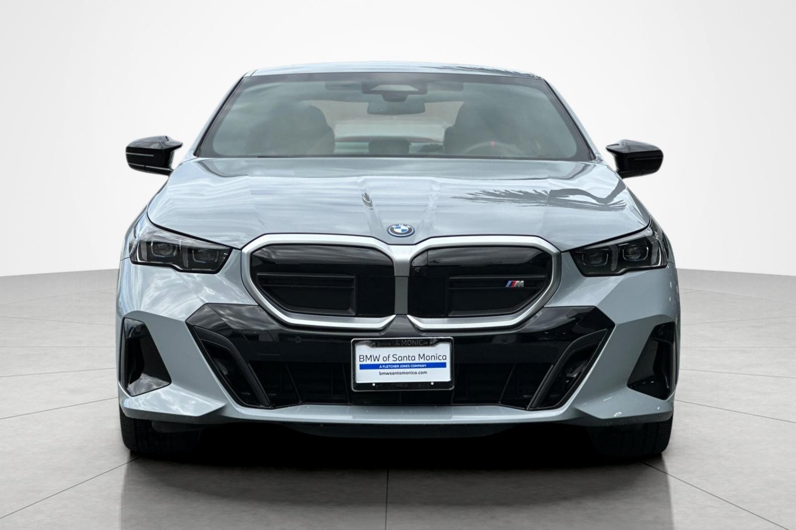 Used 2025 Brooklyn Grey Metallic BMW M60 image 8