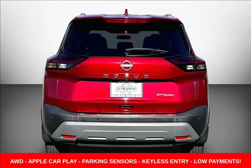 Used 2023 Red Nissan SV image 5