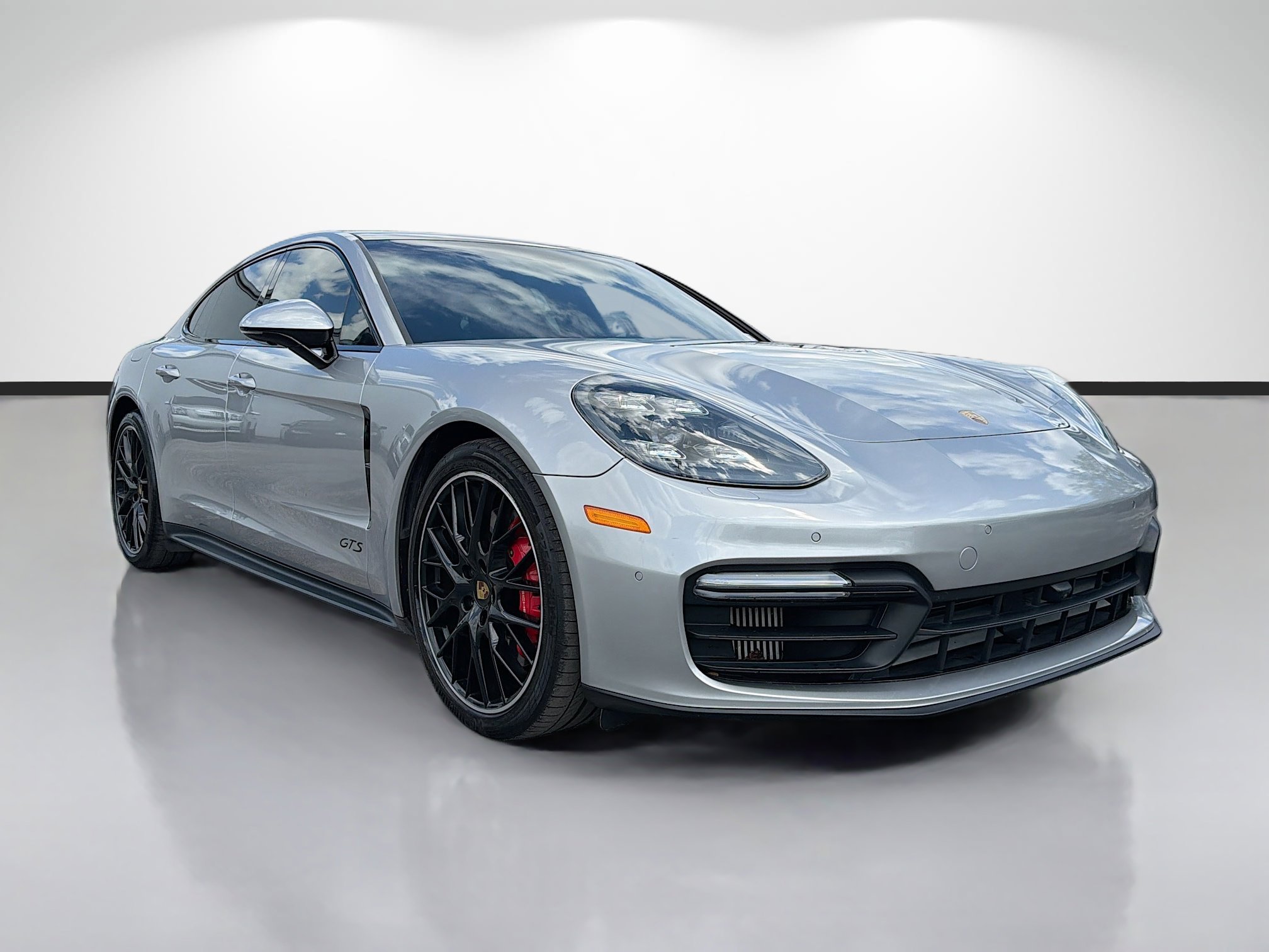 2019 Porsche Panamera GTS