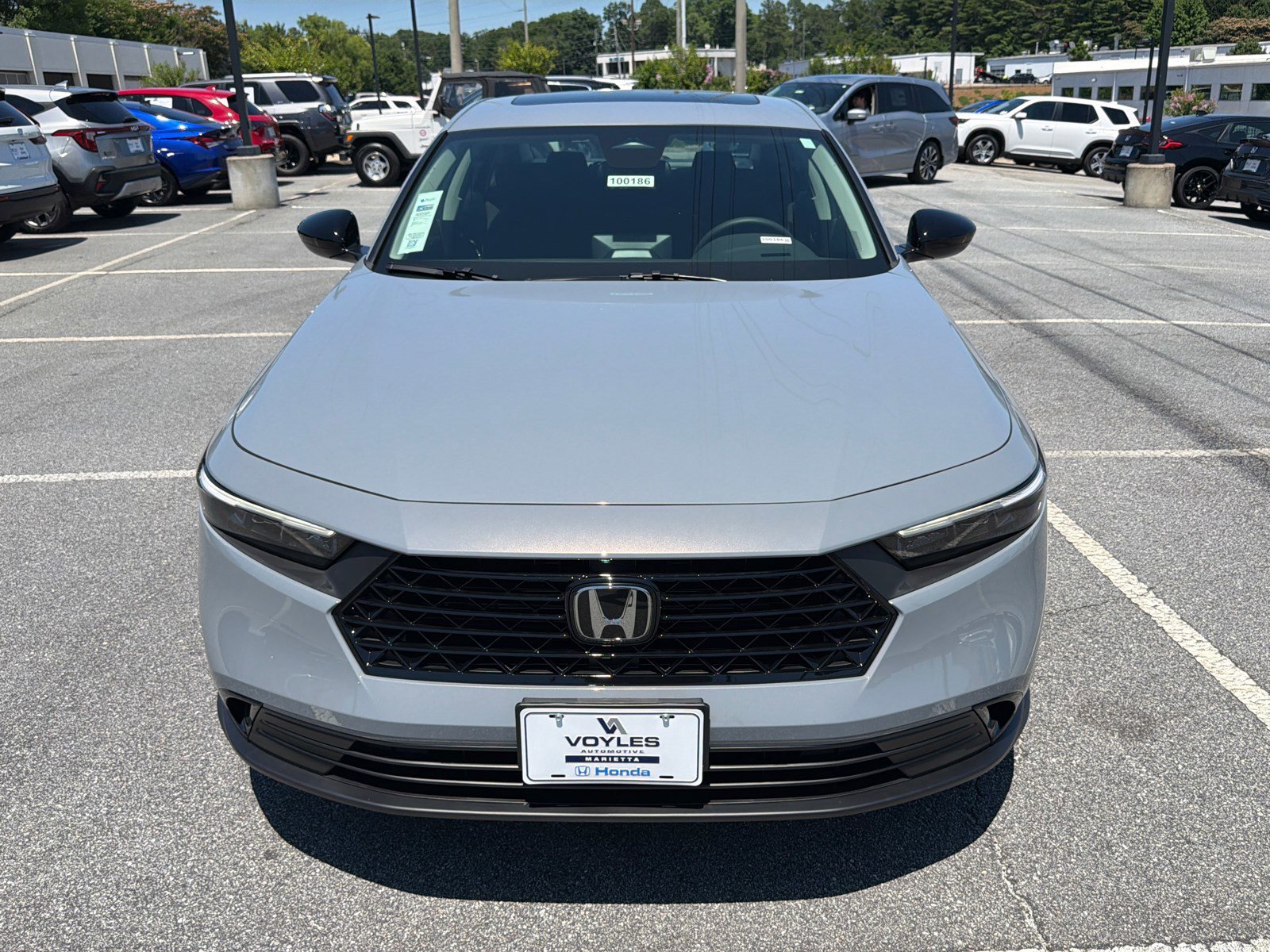 New 2026 Urban Gray Pearl Honda SE image 2