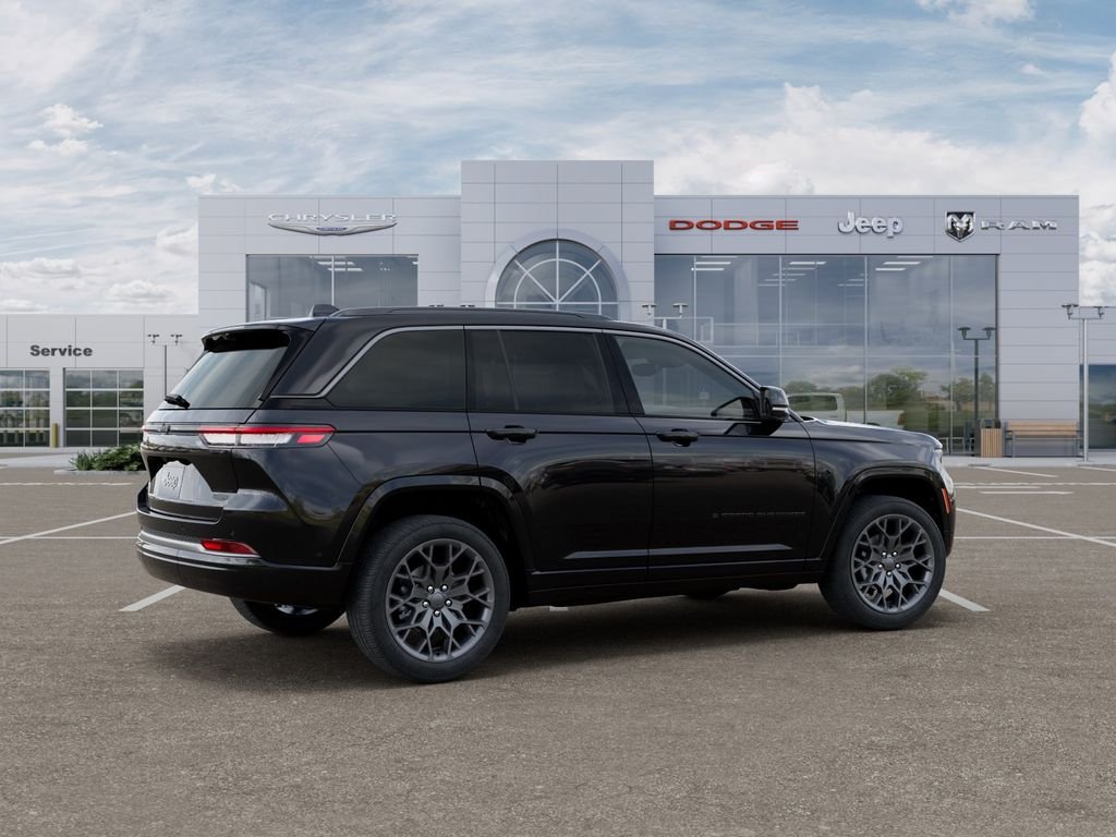 New 2026 Diamond Black Crystal Pearlcoat Jeep Summit image 4