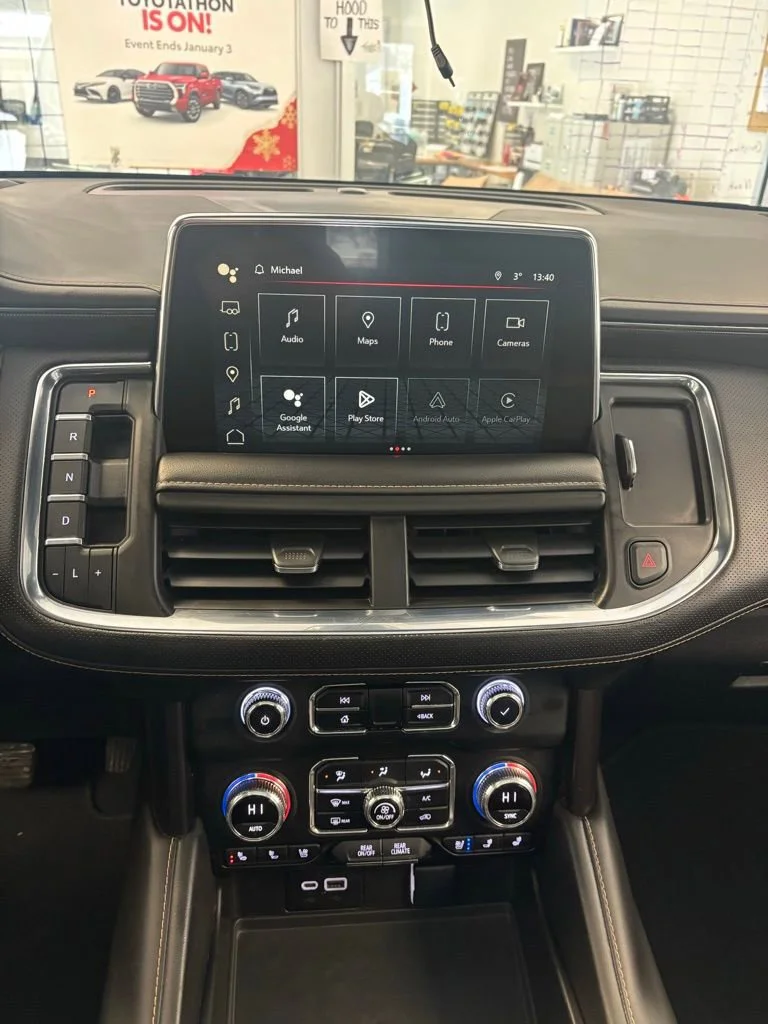 2022 GMC Yukon AT4 - Photo 19