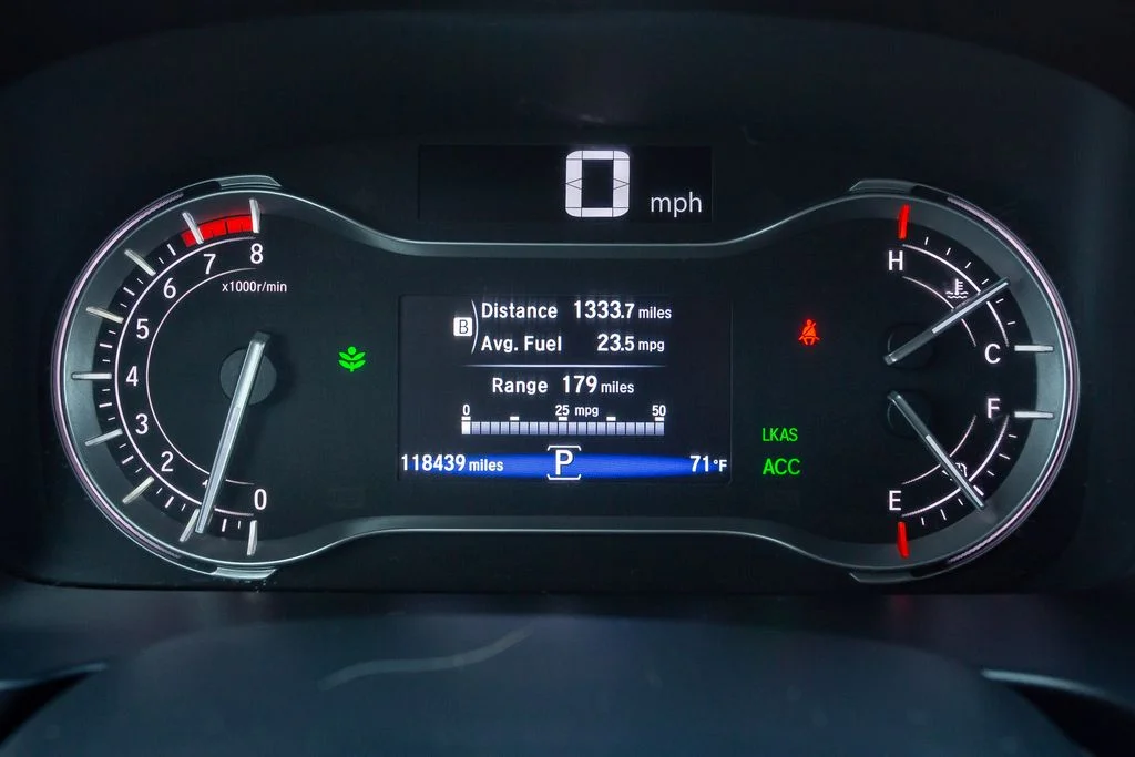 Certified Used 2017 White Diamond Pearl Honda AWD Touring image 3