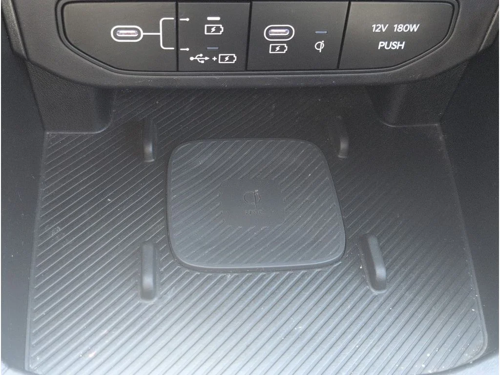 New 2025 Snow White Pearl Kia GT-Line Turbo image 17
