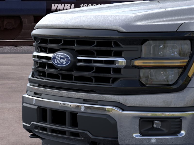 New 2026 Carbonized Gray Metallic Ford XLT image 17
