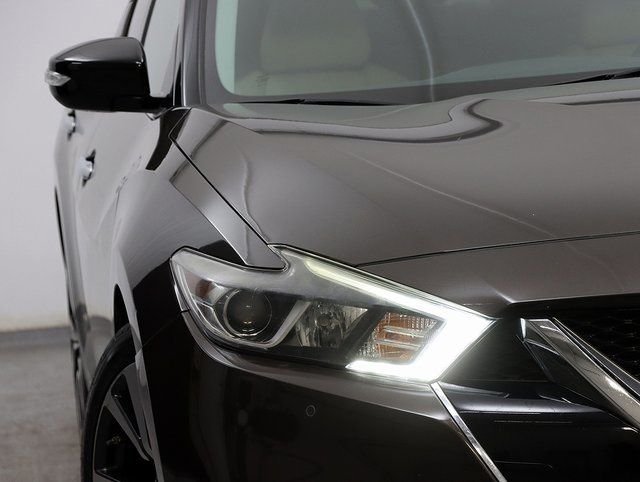Used 2016 Forged Bronze Nissan 3.5 SV image 4