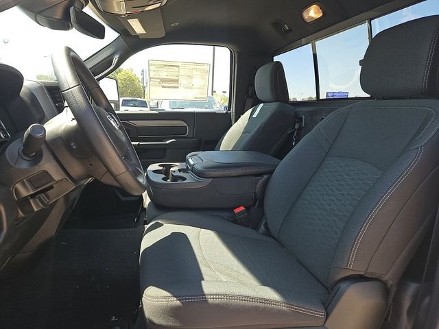 2026 RAM 3500 Tradesman - Photo 13