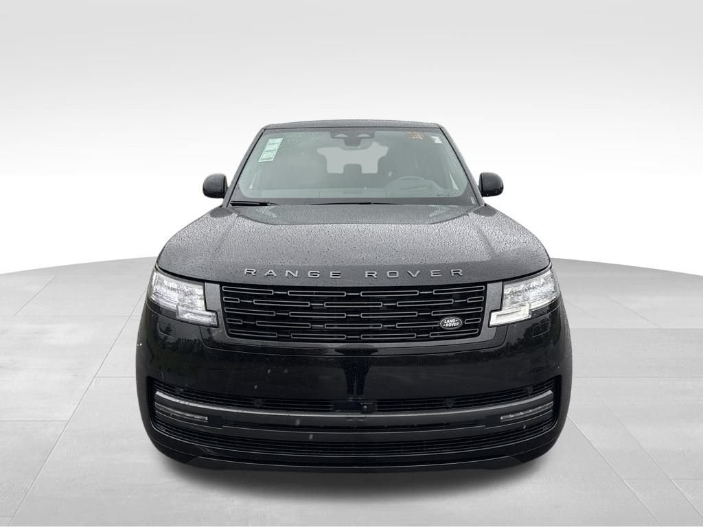 New 2025 Santorini Black Land Rover SE image 4