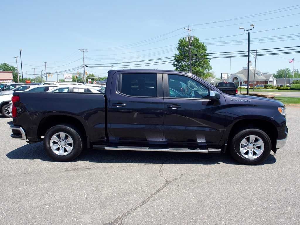 Certified Used 2022 Dark Ash Metallic Chevrolet LT image 4