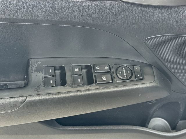 Used 2020 Fluid Metal Hyundai SE image 13