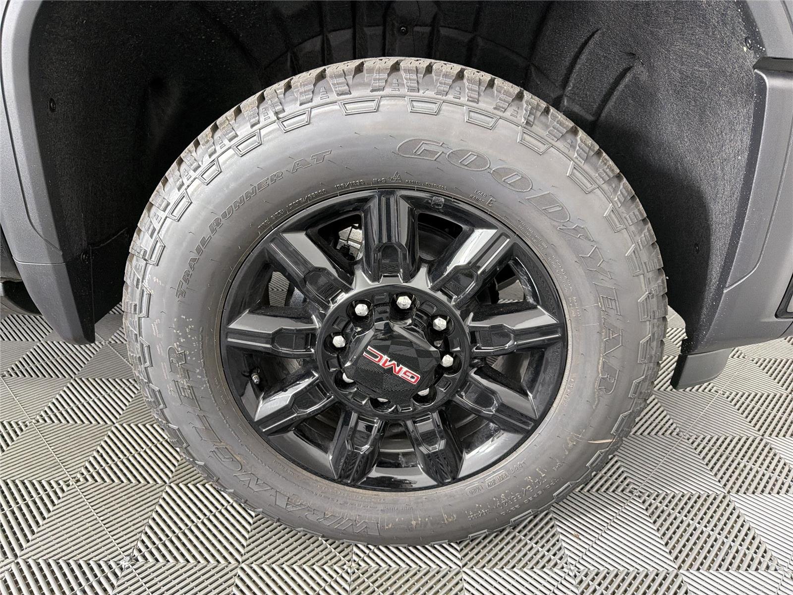 2026 GMC Sierra 2500HD AT4 - Photo 11