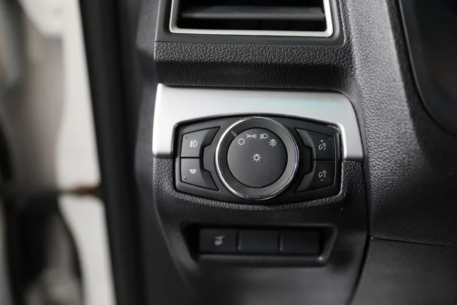 Used 2017 White Ford XLT image 12