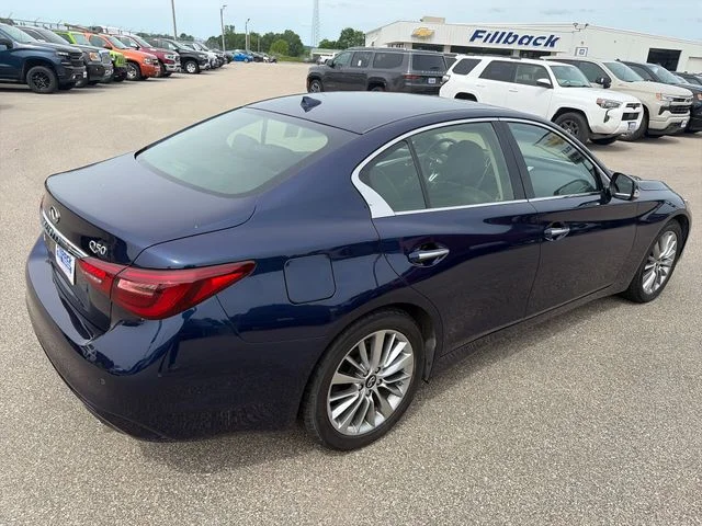 Used 2022 Grand Blue INFINITI LUXE image 8