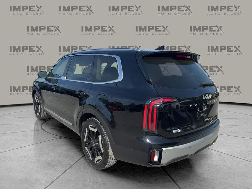 Used 2023 Black Kia EX image 3