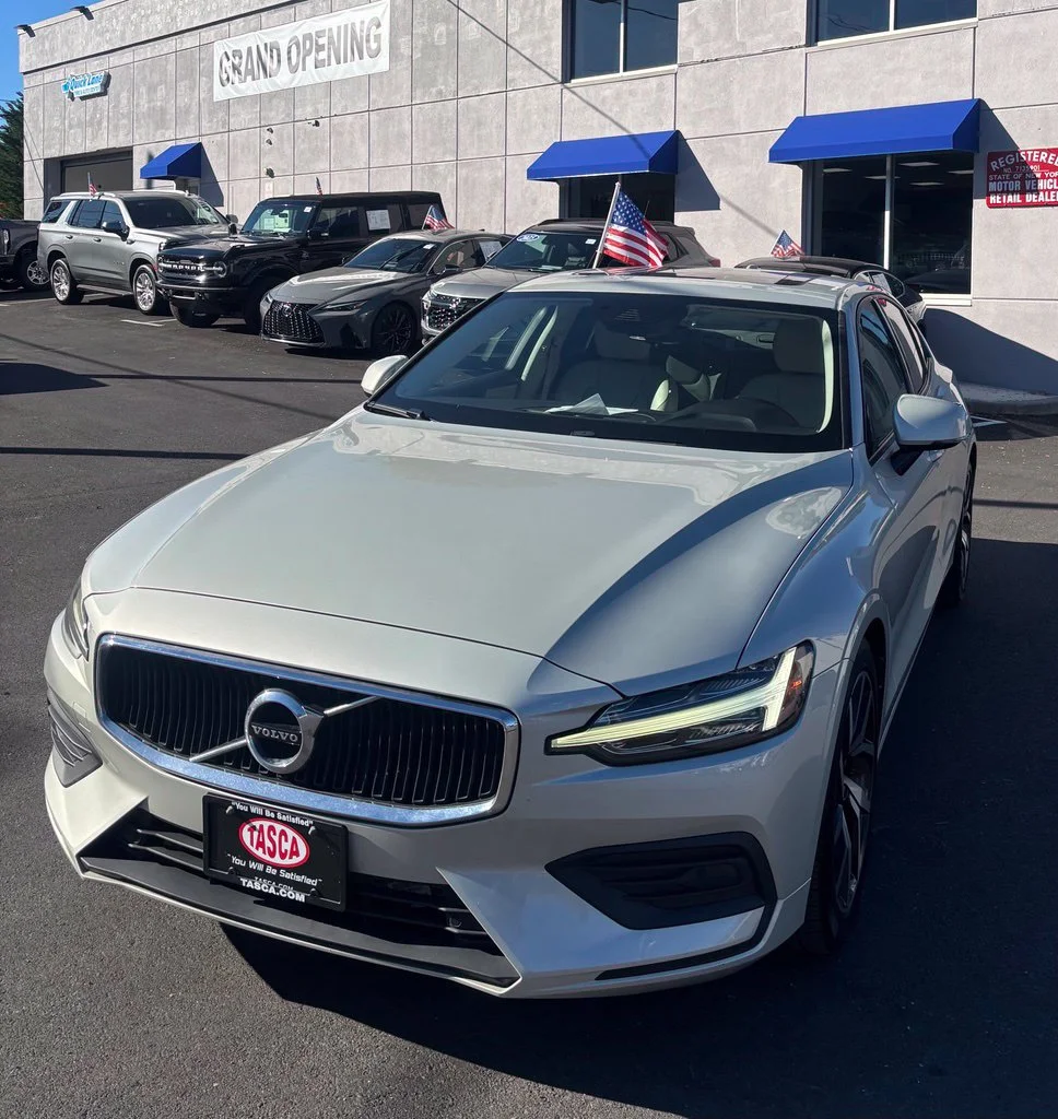 Used 2019 Volvo S60 Momentum with VIN 7JRA22TK0KG004262 for sale in White Plains, NY