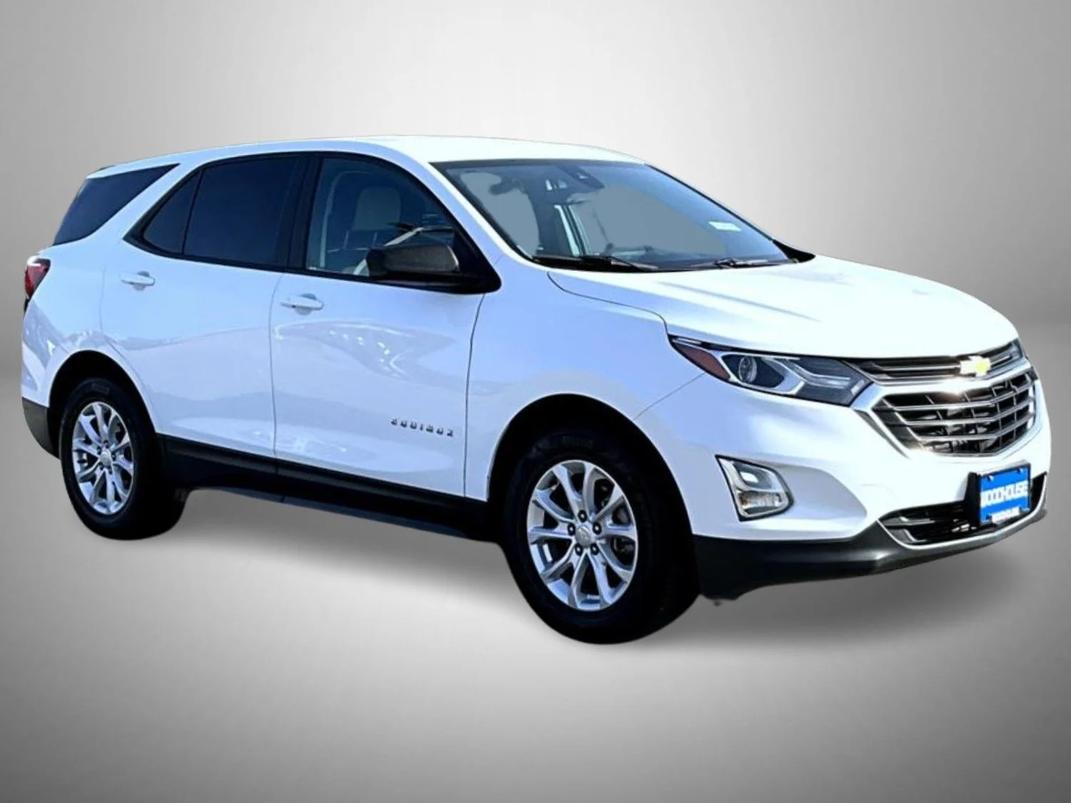 Used 2021 White Chevrolet LS image 3