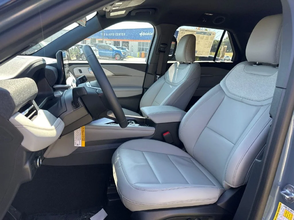 New 2027 Blue Ford Active image 3
