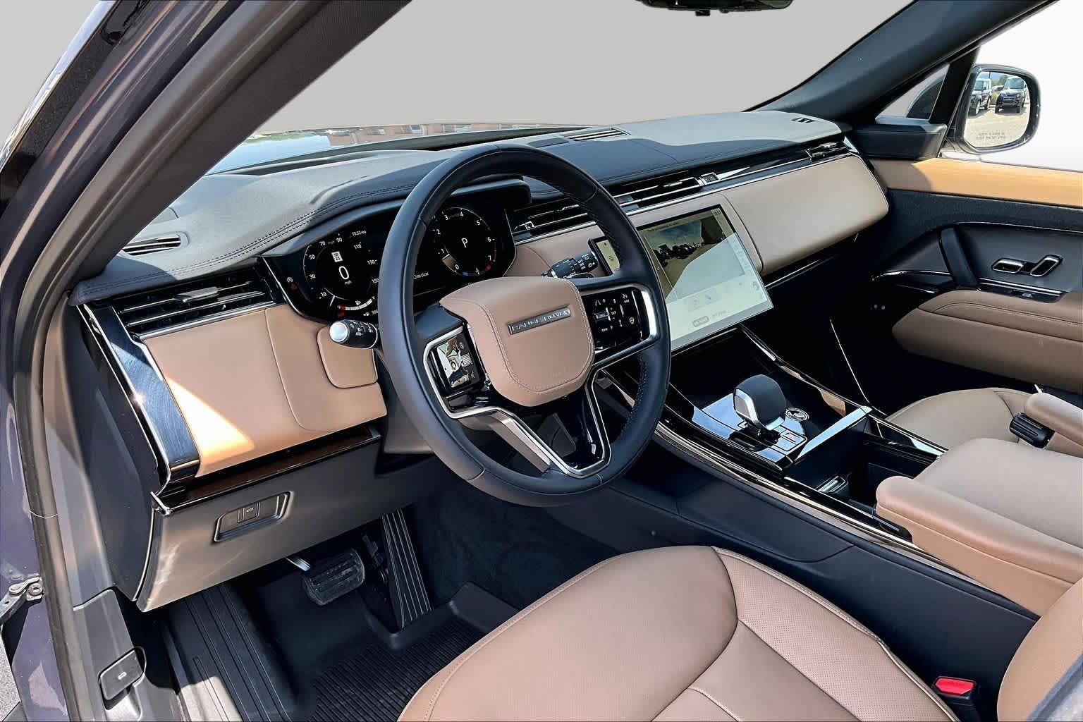 New 2026 Varesine Blue Land Rover SE image 8