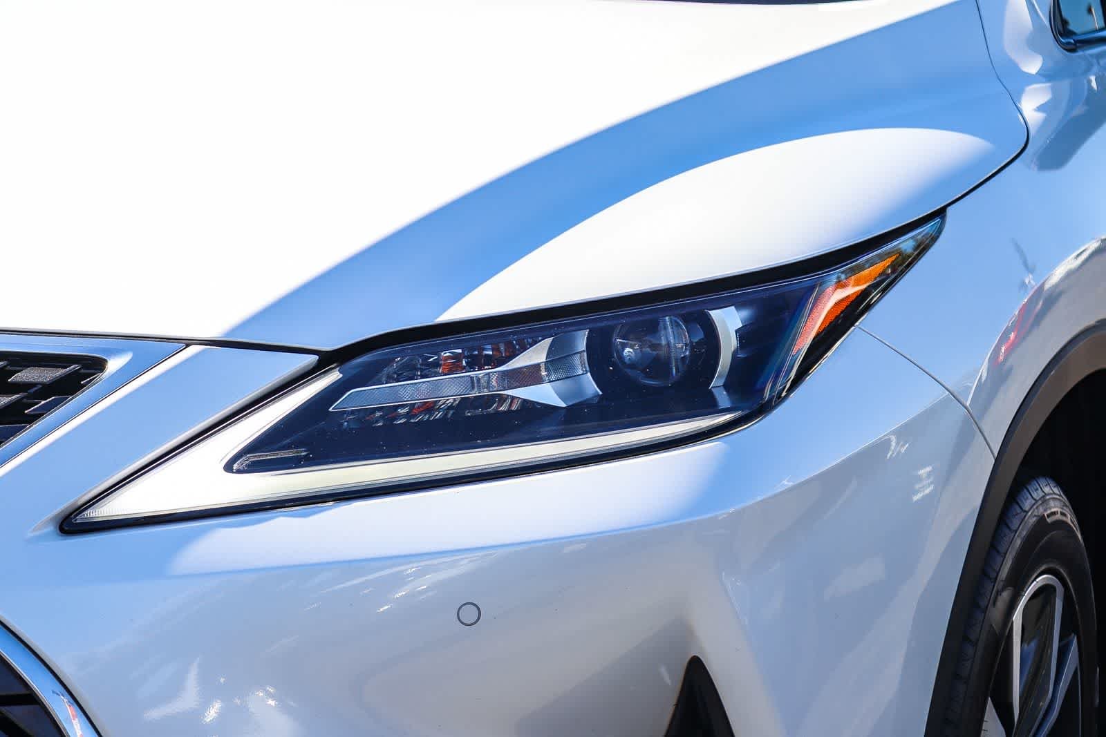 Used 2020 Eminent White Pearl Lexus  image 8