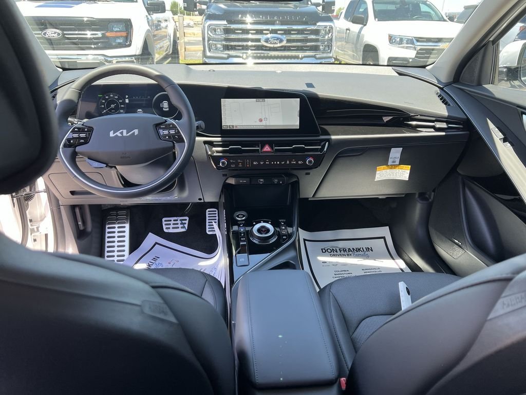 New 2026 White Kia Wave image 21