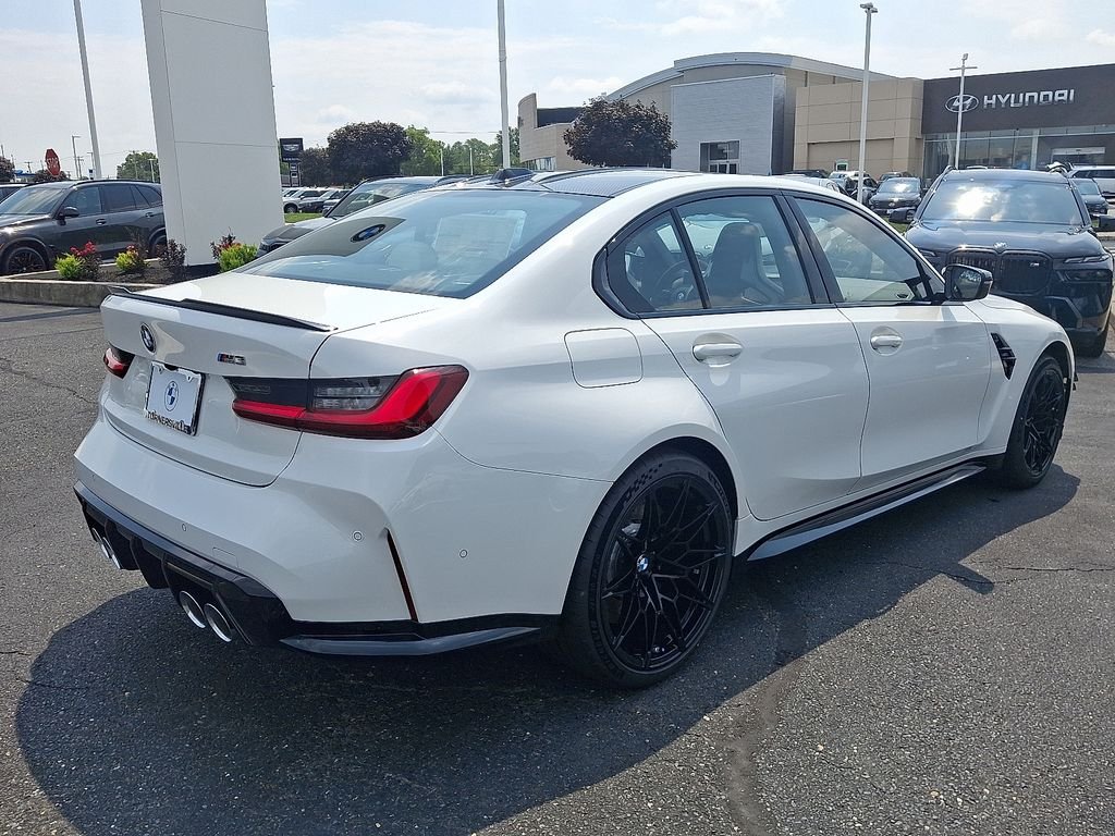 New 2027 Alpine White BMW Base image 4