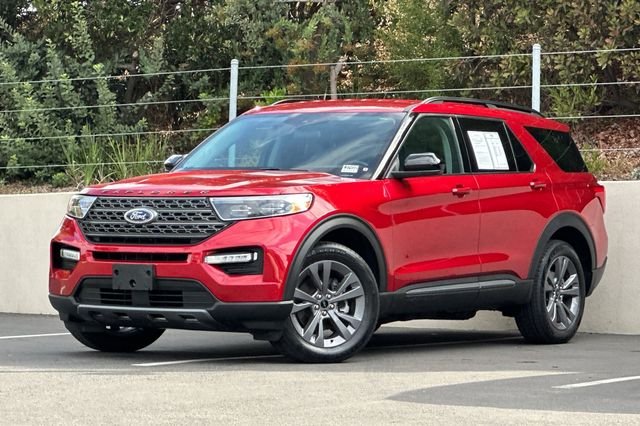 Used 2022 Red Ford XLT image 1