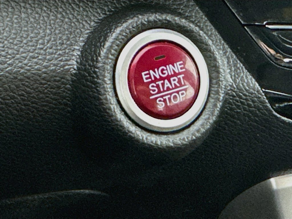Used 2016 Silver Honda EX-L image 20
