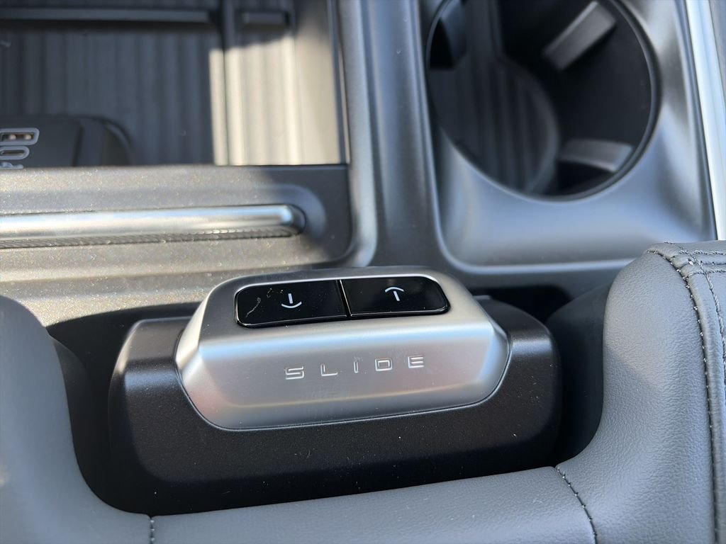 New 2026 Black Ford Active image 28