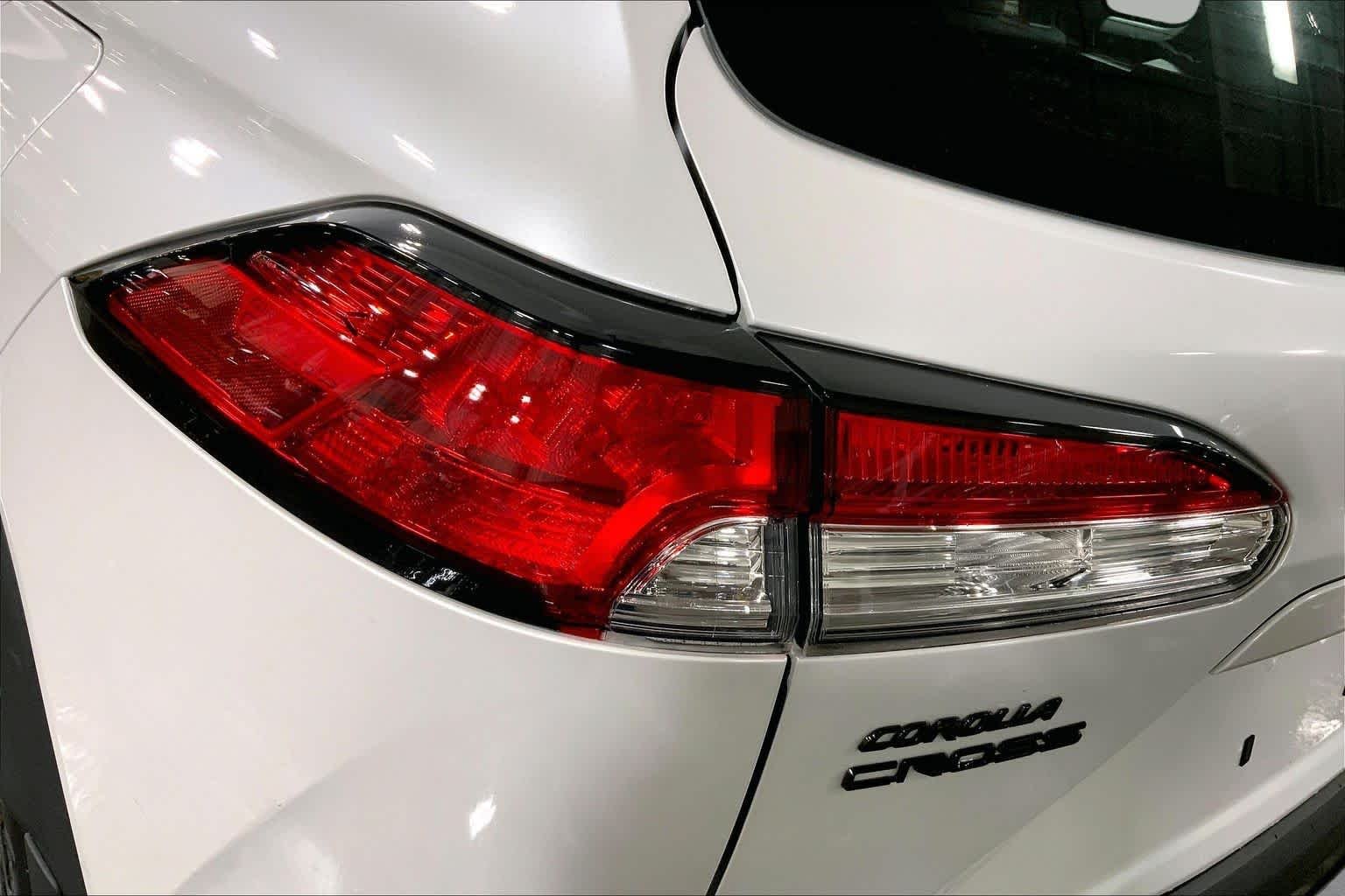 Used 2024 Wind Chill Pearl Toyota Hybrid S image 29