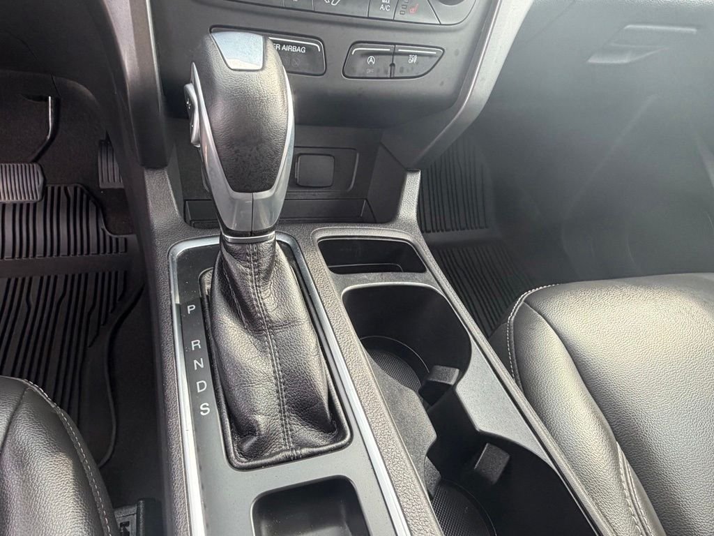 Certified Used 2019 Sea Green Ford SEL image 23