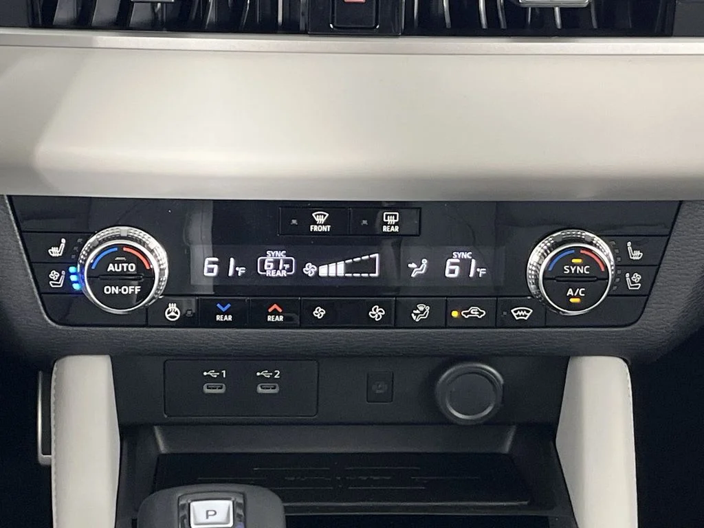 2025 Mitsubishi Outlander Plug-in Hybrid Platinum Edition - Photo 12