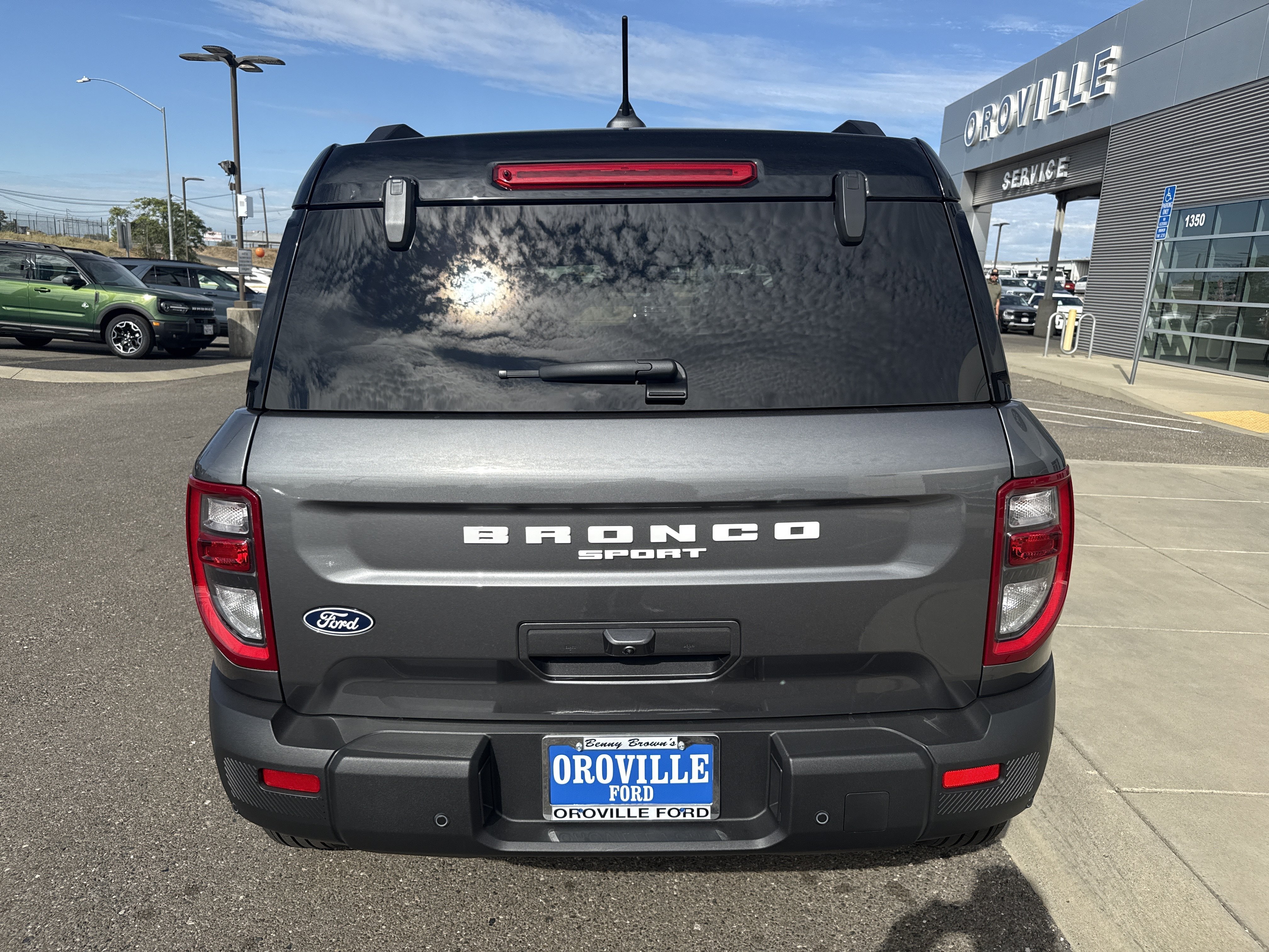 New 2026 Carbonized Gray Metallic Ford Outer Banks® image 4