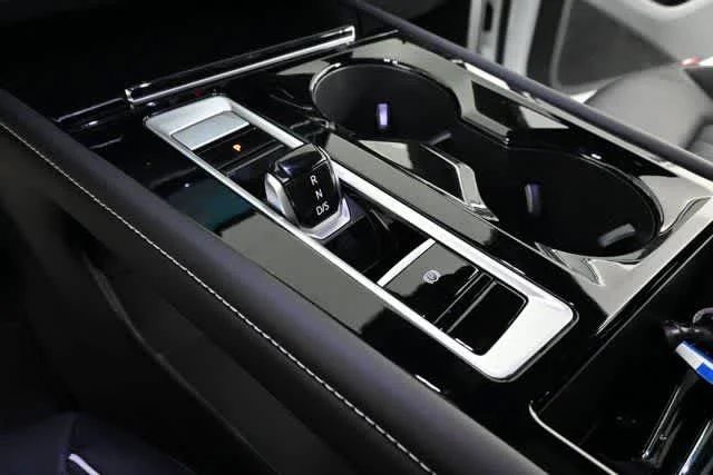 2026 Volkswagen Atlas Cross Sport SEL Premium R-LINE - Photo 46