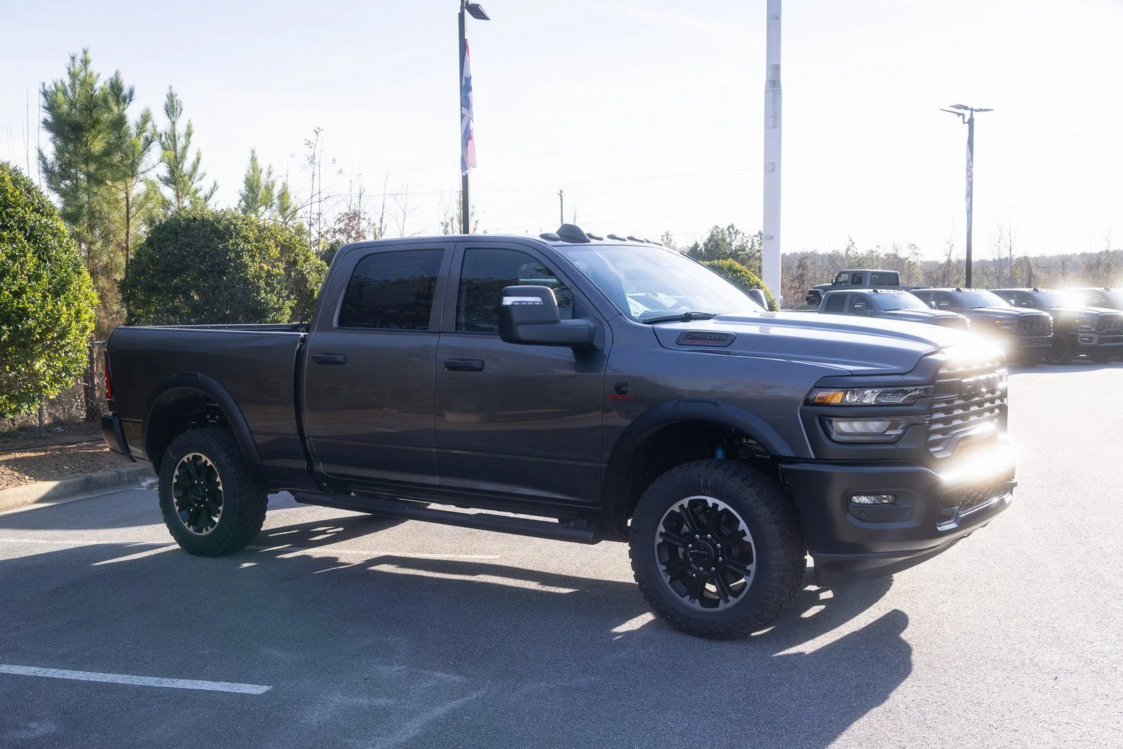 New 2026 Granite Crystal Metallic Clear-Coat Exterior Paint RAM Tradesman image 11