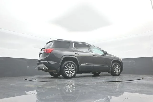 Used 2019 Iridium Metallic GMC SLE-2 image 40