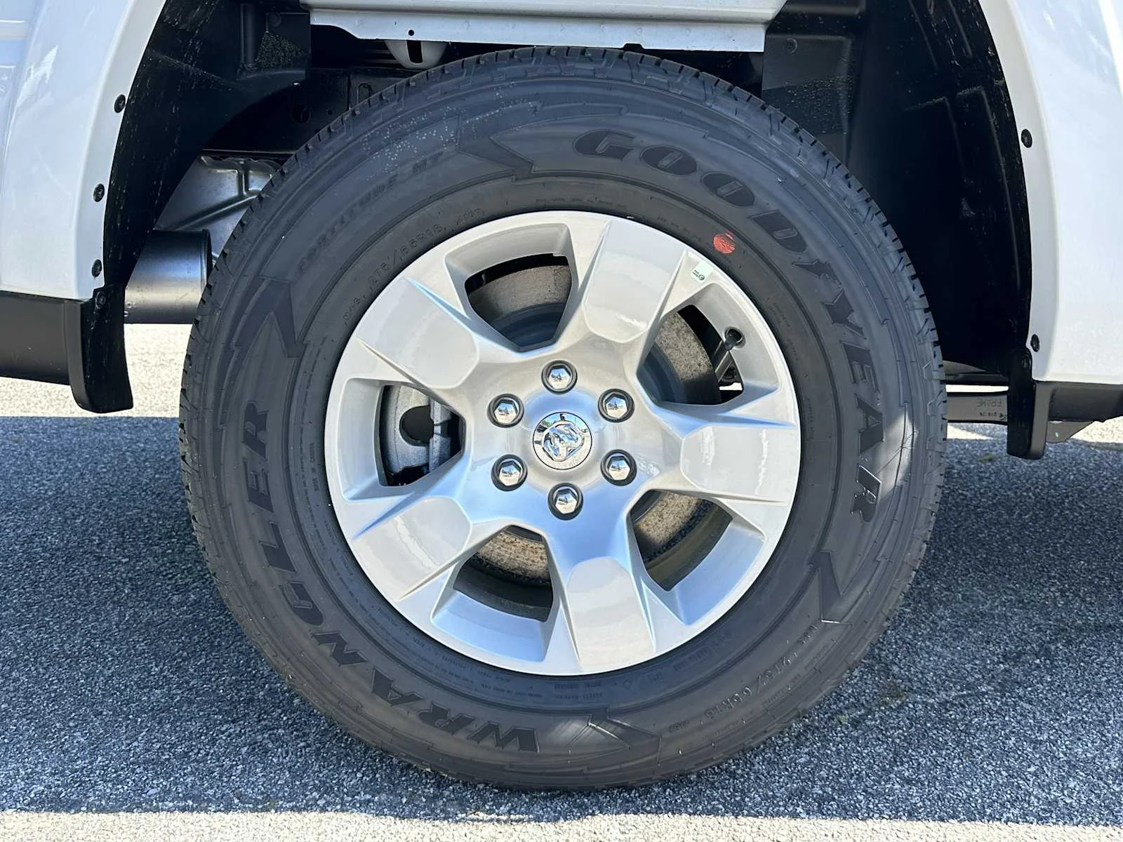 New 2026 Bright White Clear-Coat Exterior Paint RAM Big Horn image 17