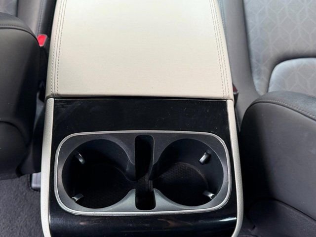 Used 2023 White Kia EX image 22