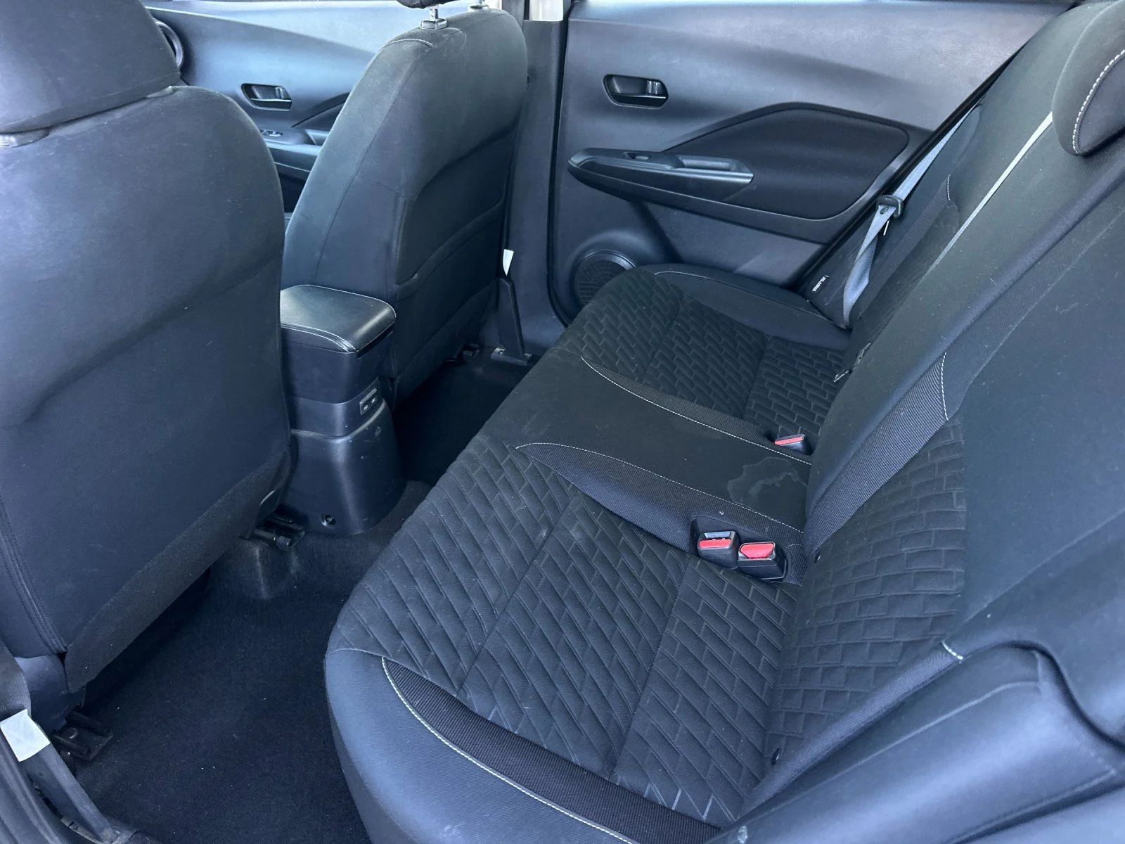 Used 2022 Super Black Nissan S image 11