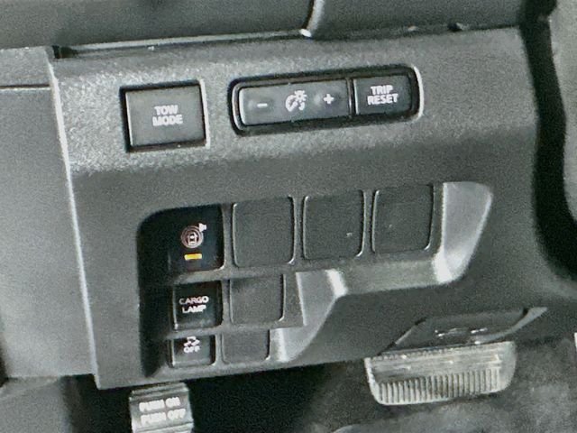 Used 2022 Gray Nissan S image 12