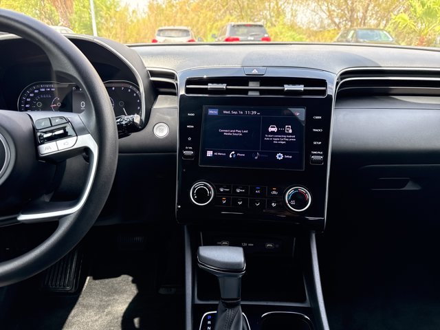 Used 2023 Gray Hyundai SEL image 18