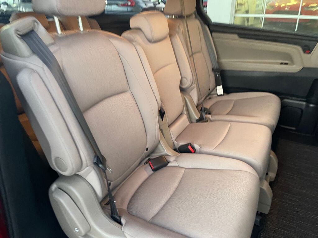 2024 Honda Odyssey EX - Photo 28