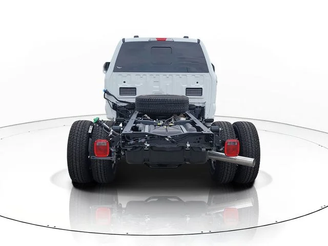 New 2026 Oxford White Ford XL image 6