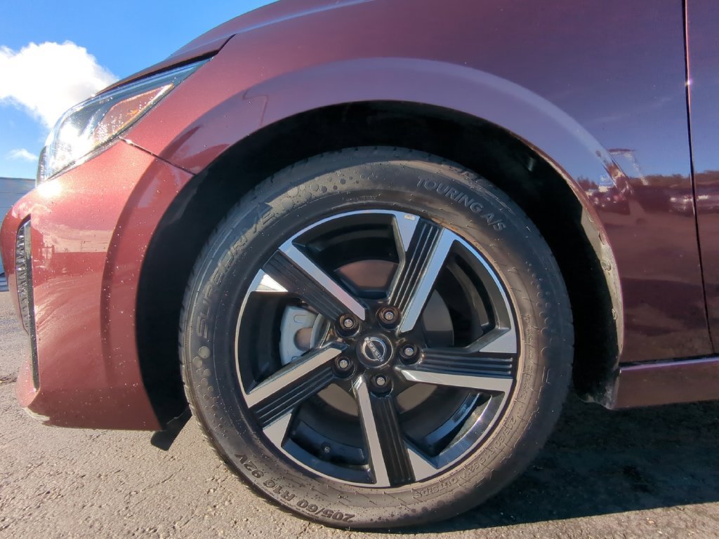 Used 2025 Red Nissan SV image 17