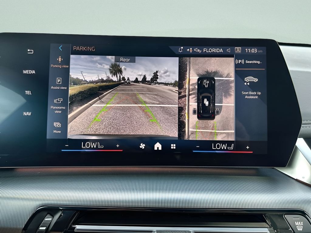Used 2025 Black BMW xDrive28i image 21