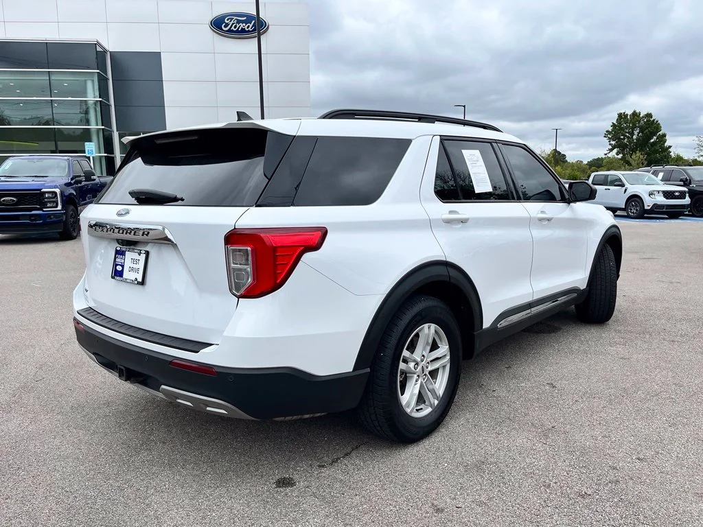 Used 2021 White Ford XLT image 5