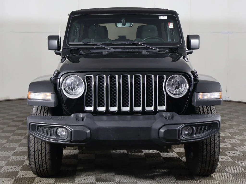 Used 2023 Black Jeep Sahara image 8