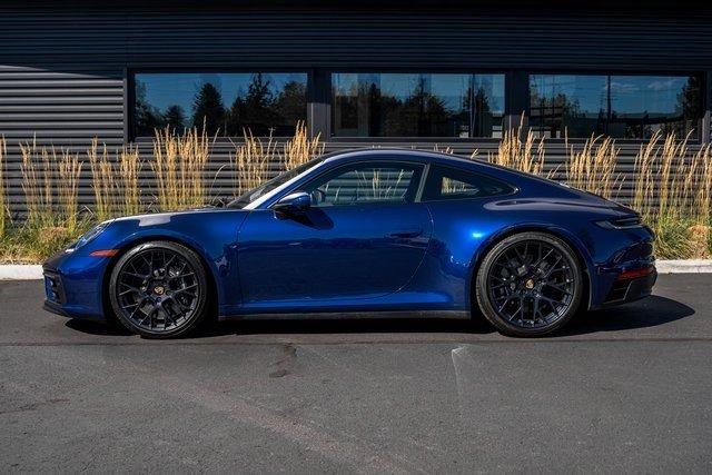 2024 Porsche 911 GTS photo 2